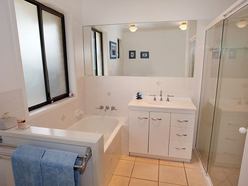 1/6 Ann-Maree Cl, Maroochydore QLD 4558