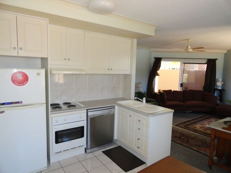 3/12 Memorial Ave, Maroochydore QLD 4558