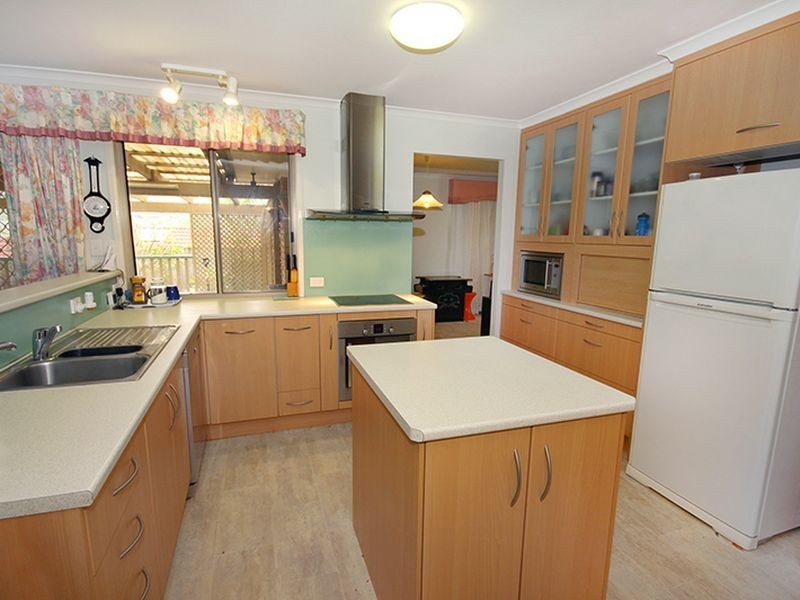 10 Rosslyn Ct, Buderim QLD 4556