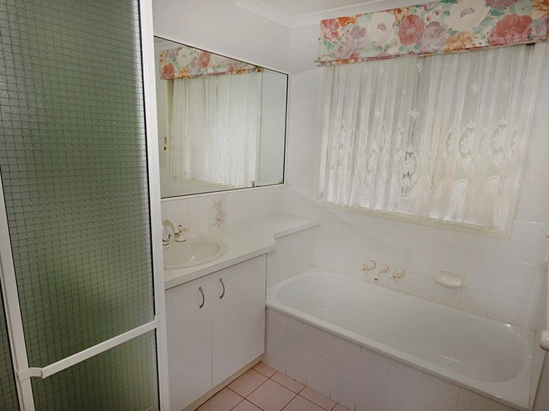 10 Rosslyn Ct, Buderim QLD 4556