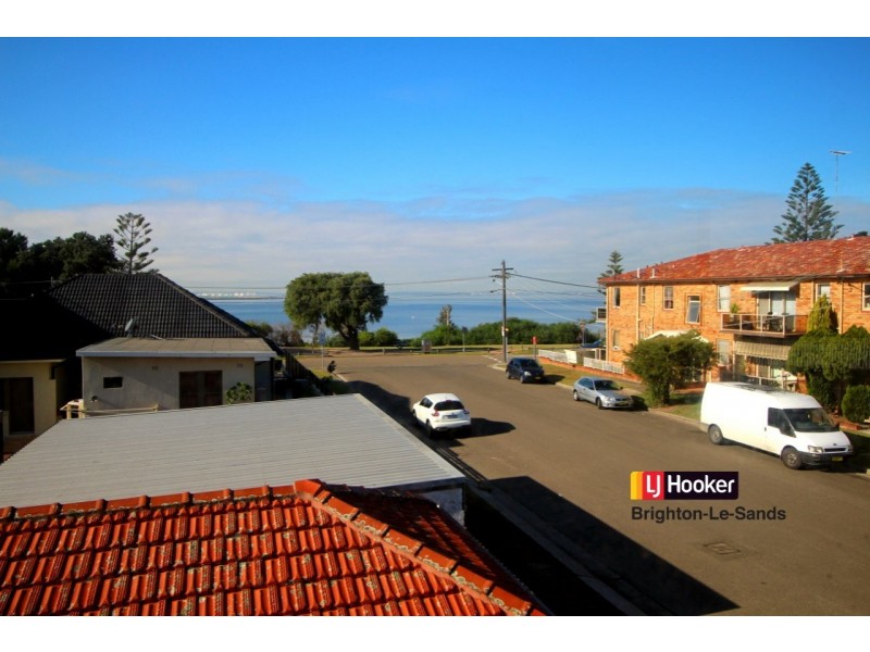 1 General Holmes Drive, Brighton-le-sands NSW 2216