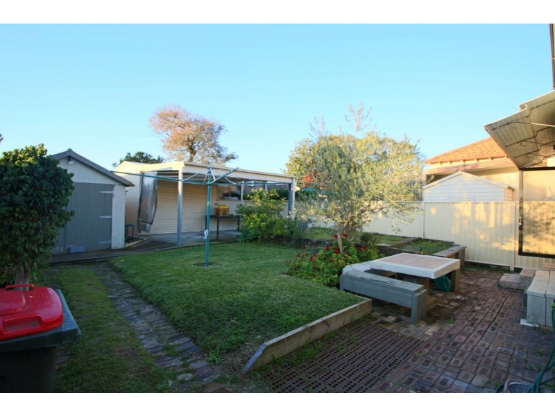 15 Brighton Parade, Brighton-le-sands NSW 2216