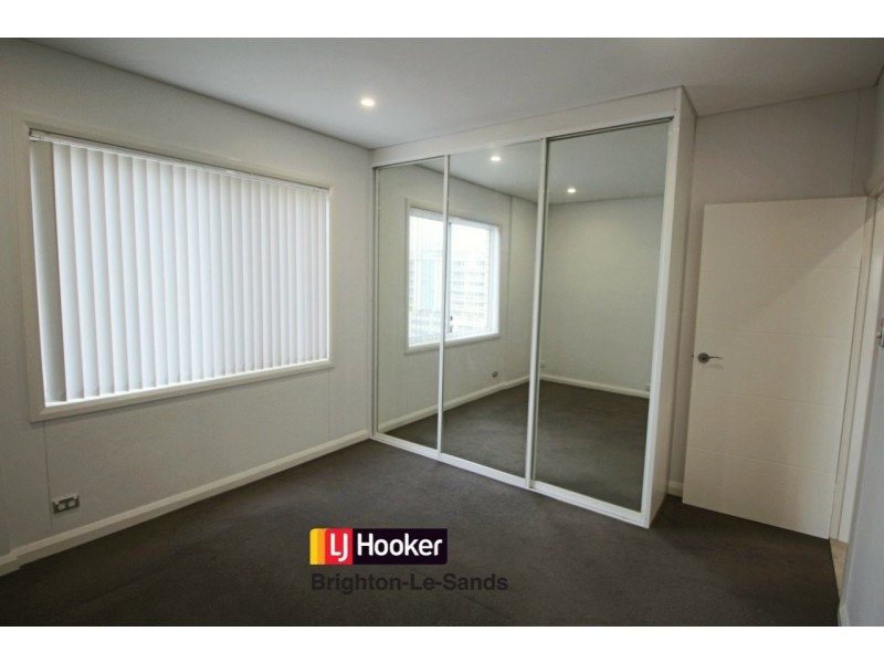 Top Floor/3 Moate Avenue, Brighton-le-sands NSW 2216