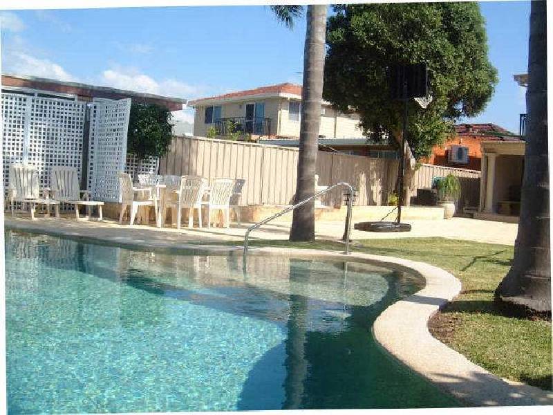 11 MOSS STREET, Sans Souci NSW 2219