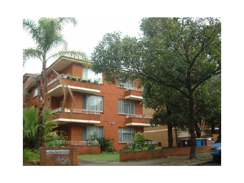 9 HERCULES RD, Brighton-le-sands NSW 2216