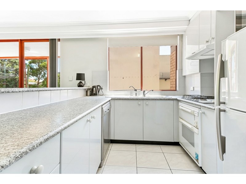 24/7-15 Jackson Avenue, Miranda NSW 2228