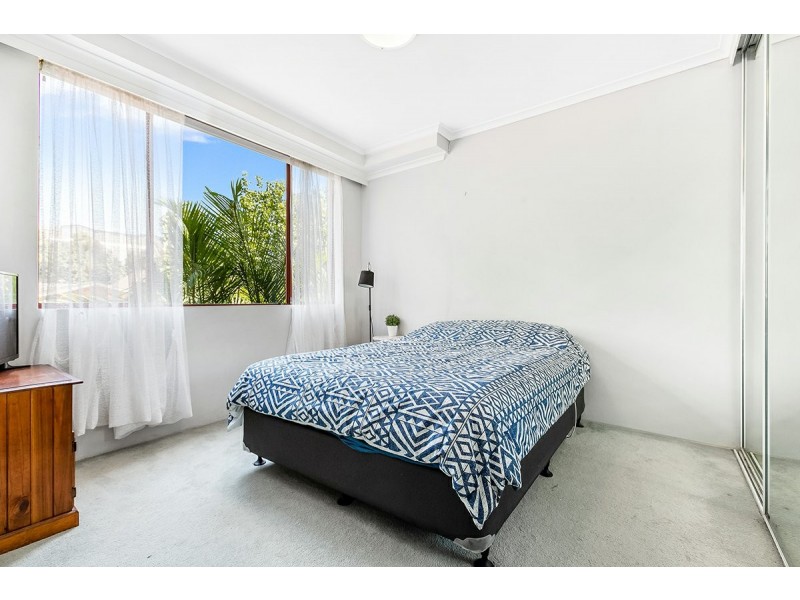 24/7-15 Jackson Avenue, Miranda NSW 2228