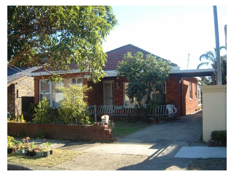 43 Pasadena Street, Monterey NSW 2217