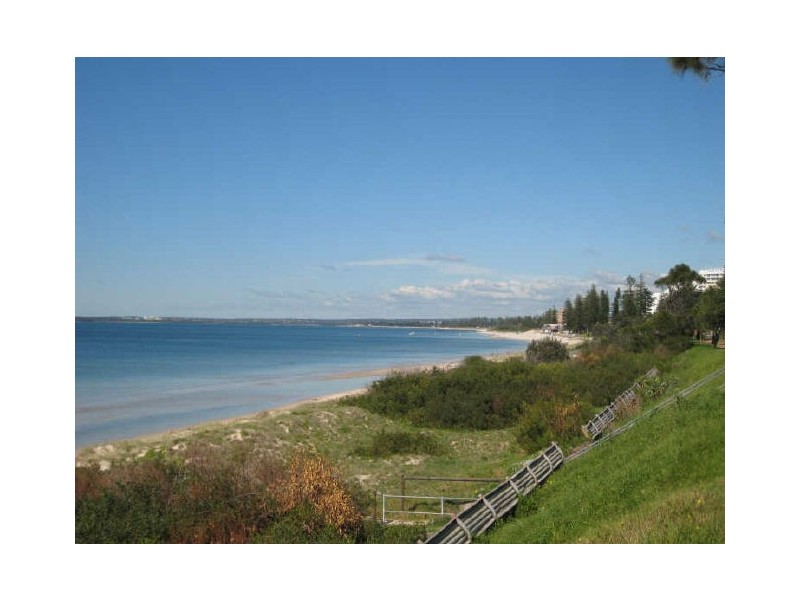 23 THE GRAND PARADE, Brighton-le-sands NSW 2216