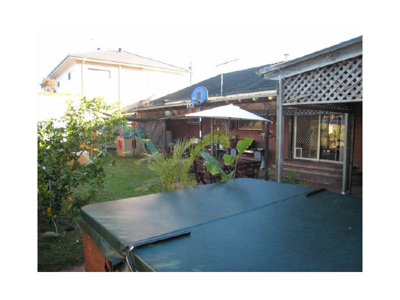 2E CHUTER AVENUE, Monterey NSW 2217