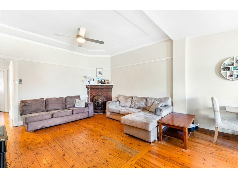 12 Ercildoune Ave, Beverley Park NSW 2217