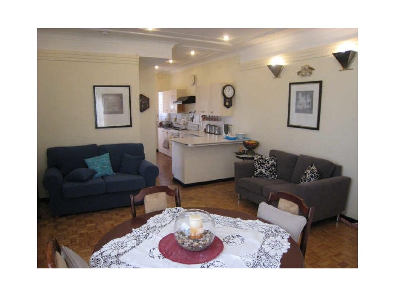2E HILLCREST AVENUE, Greenacre NSW 2190