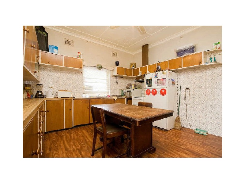 28 THE GRAND PARADE, Brighton-le-sands NSW 2216