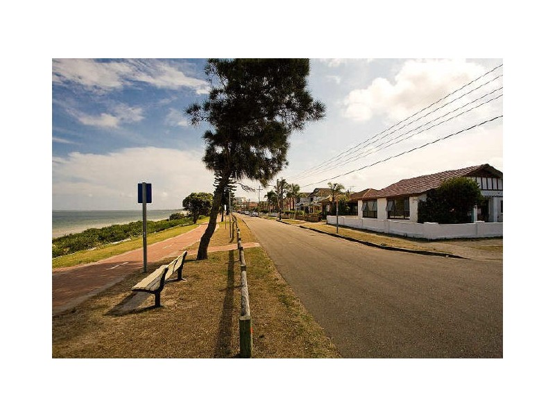 28 THE GRAND PARADE, Brighton-le-sands NSW 2216