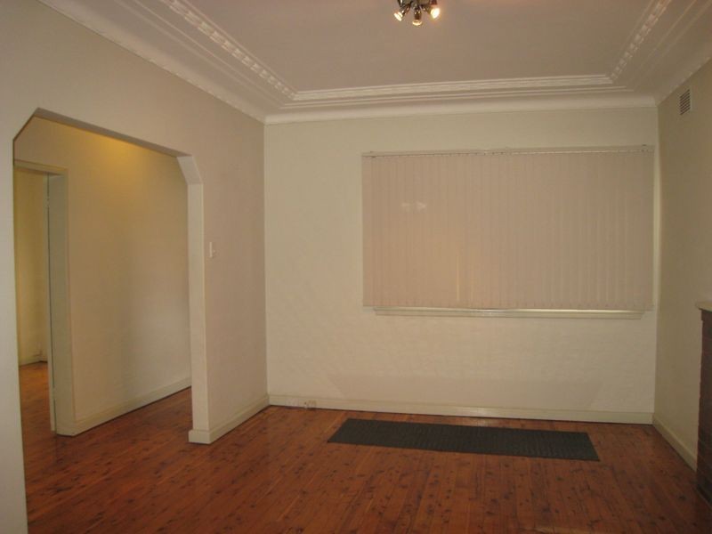 18 HINKLER STREET, Brighton-le-sands NSW 2216