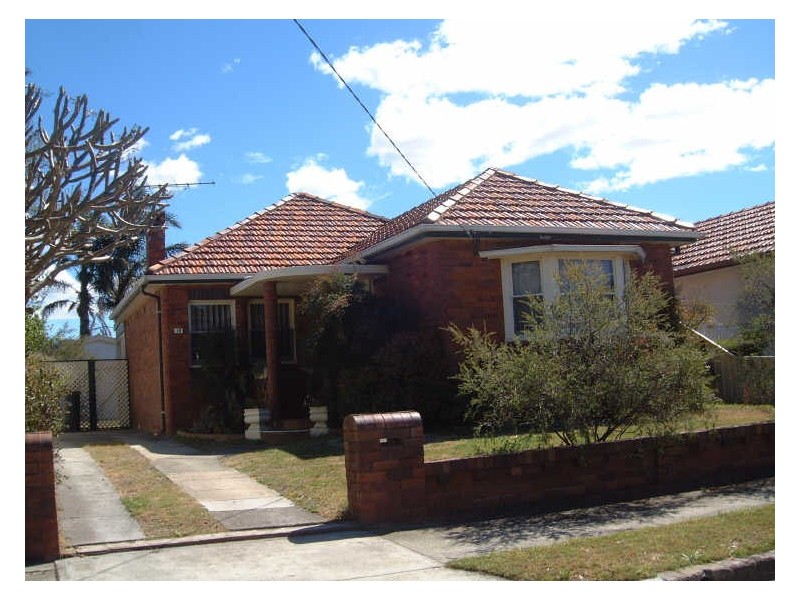 18 HINKLER STREET, Brighton-le-sands NSW 2216