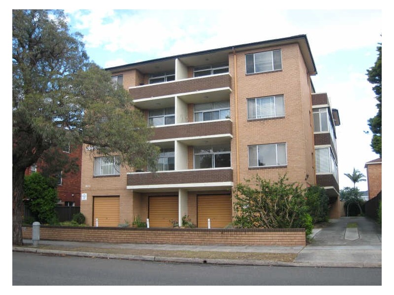 153 Russell Ave, Dolls Point NSW 2219