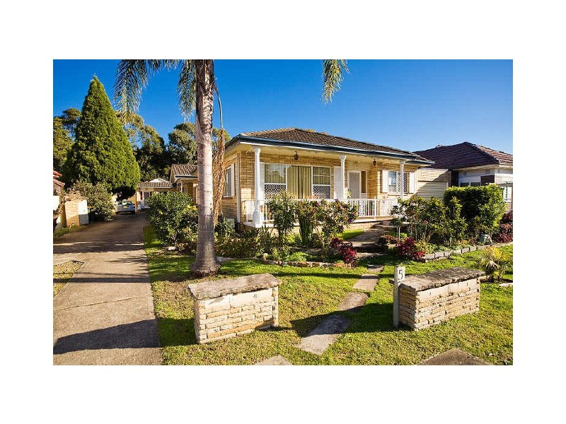 2/5 KINGS ROAD, Brighton-le-sands NSW 2216