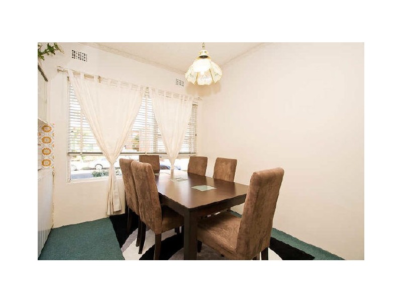 2/37 QUEENS ROAD, Brighton-le-sands NSW 2216