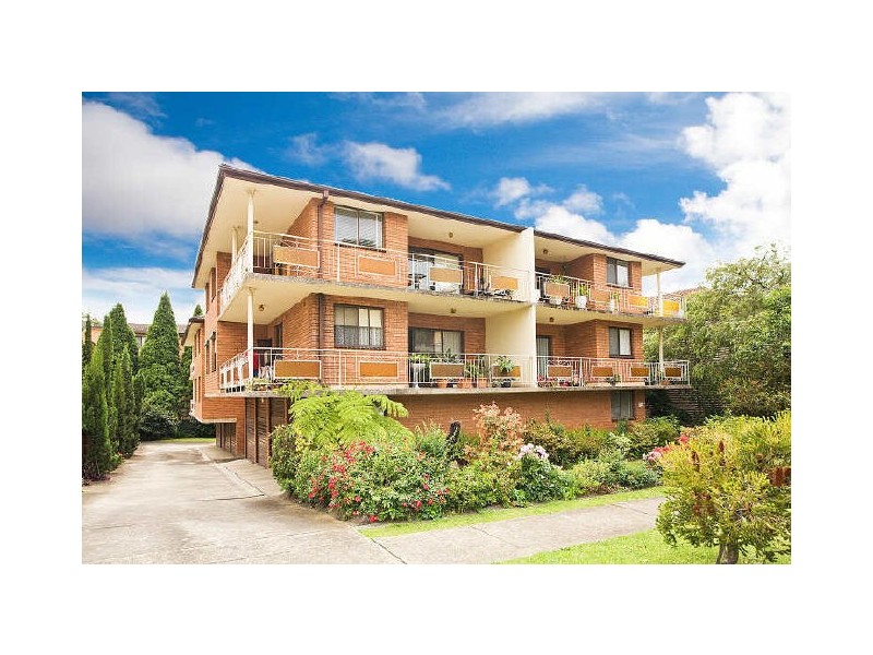 2/2-4 CARNARVON STREET, Carlton NSW 2218