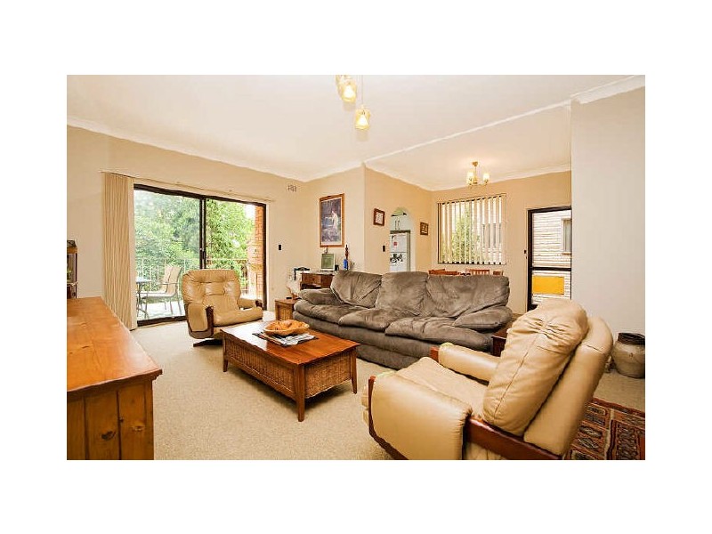 2/2-4 CARNARVON STREET, Carlton NSW 2218