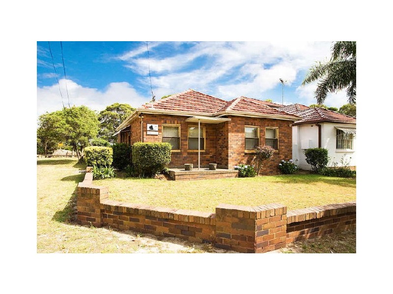 82 MUTCH AVENUE, Kyeemagh NSW 2216