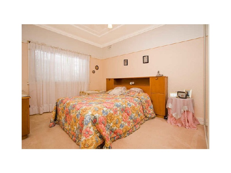 6 MUTCH AVENUE, Kyeemagh NSW 2216