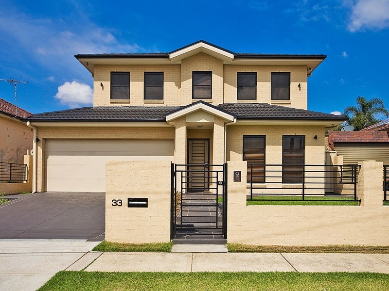 33 CAROMA AVENUE, Kyeemagh NSW 2216