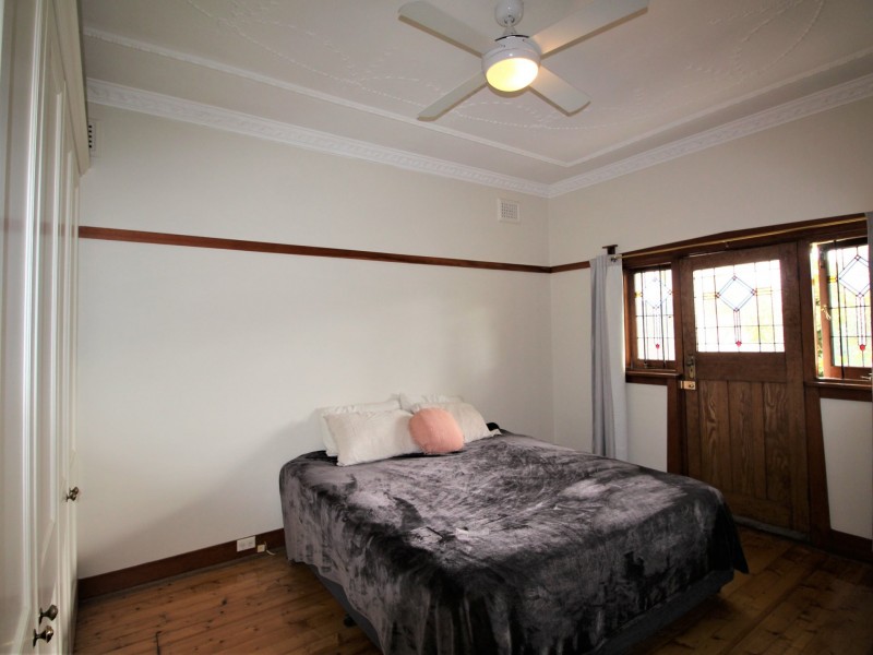 11 Arthur Street, Carlton NSW 2218