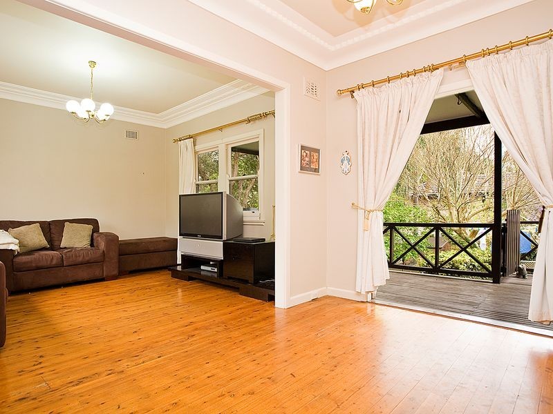 4 HYMEN STREET, Peakhurst NSW 2210