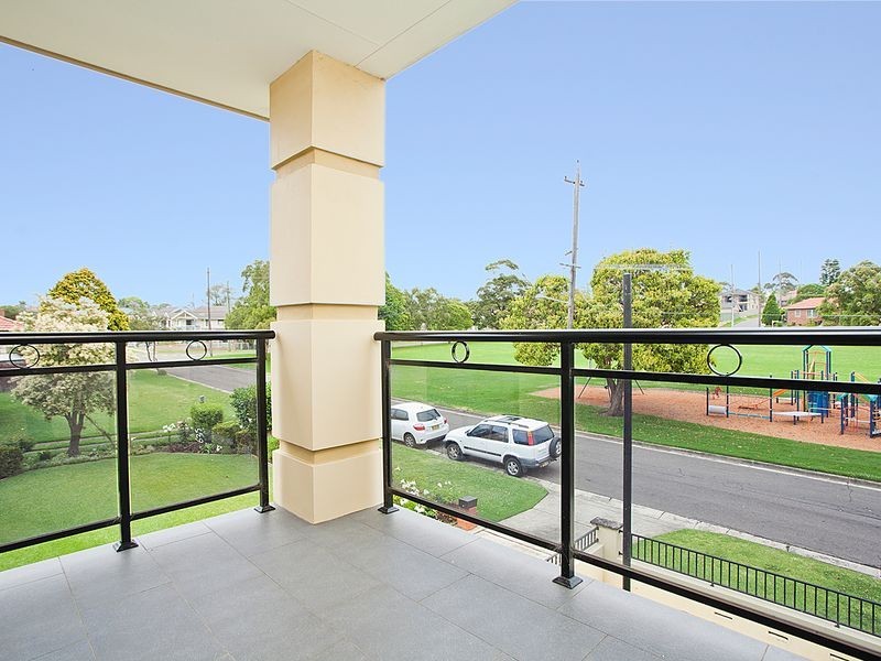 18A LYLE STREET, Hurstville NSW 2220