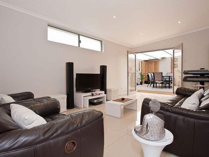 9 SOMERVILLE STREET, Arncliffe NSW 2205