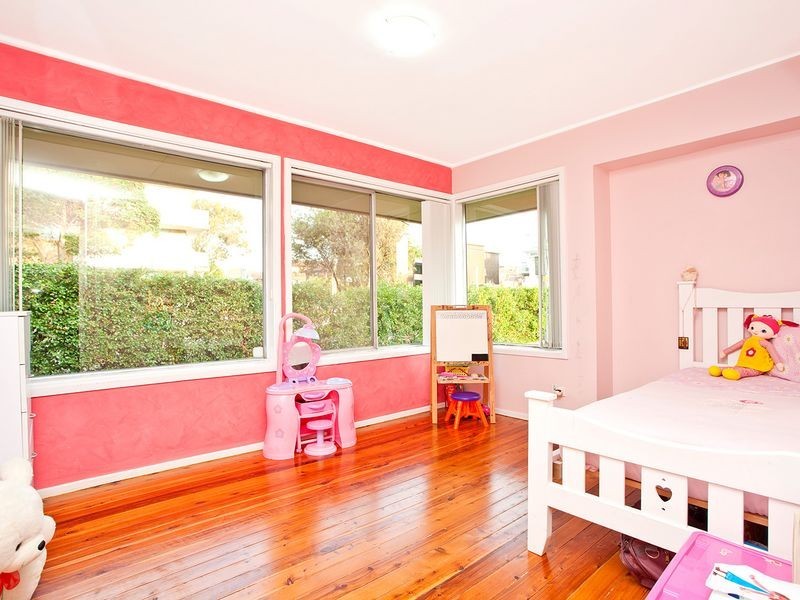 18A MOATE AVENUE, Brighton-le-sands NSW 2216