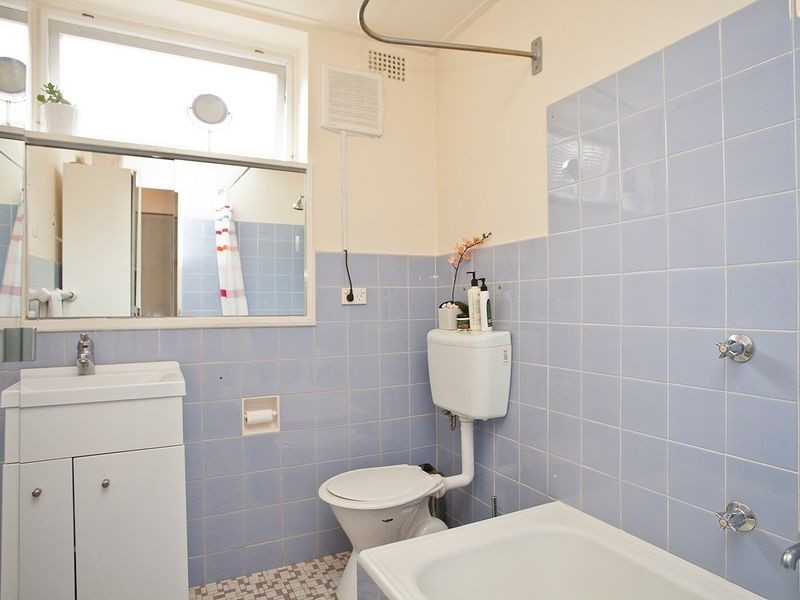 2/23-25 QUEENS ROAD, Brighton-le-sands NSW 2216