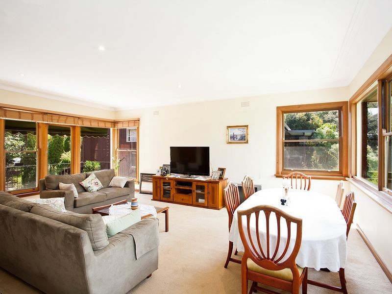 31 WATERSIDE PARADE, Peakhurst Heights NSW 2210