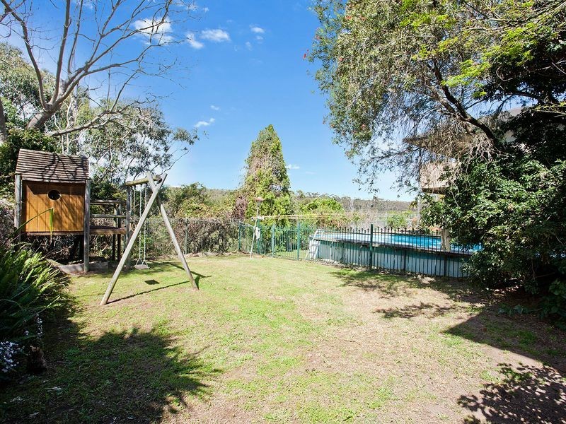 31 WATERSIDE PARADE, Peakhurst Heights NSW 2210