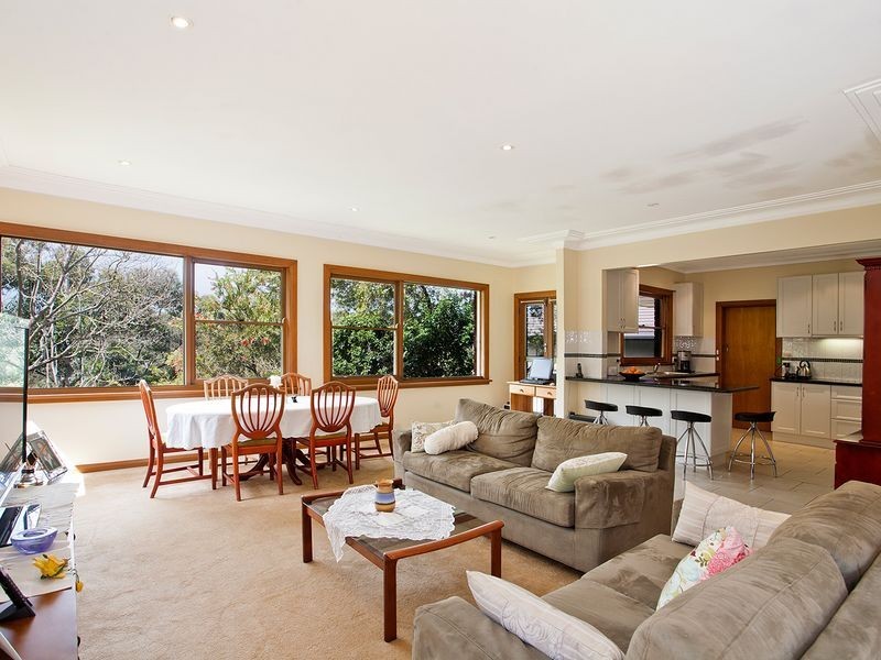 31 WATERSIDE PARADE, Peakhurst Heights NSW 2210