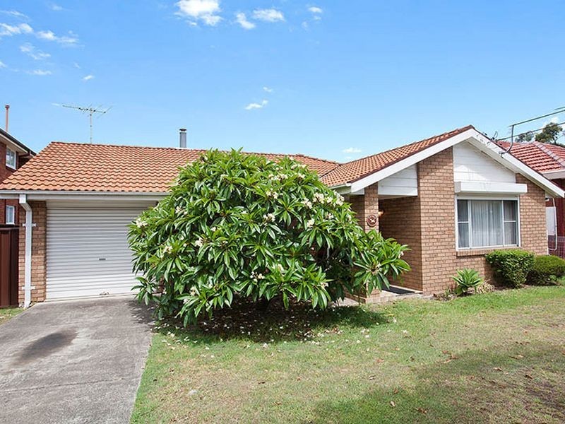 15 MOATE AVENUE, Brighton-le-sands NSW 2216