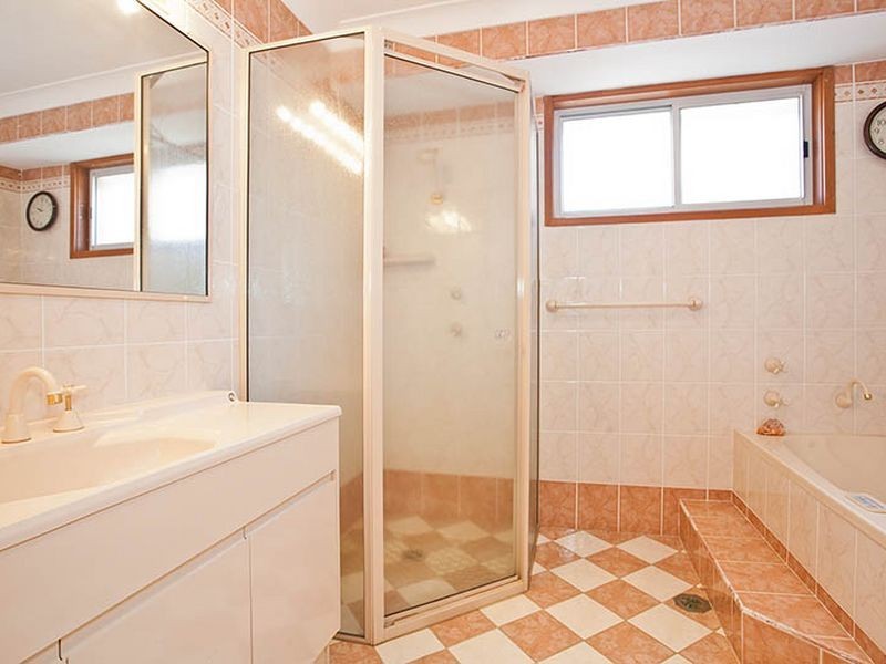 15 MOATE AVENUE, Brighton-le-sands NSW 2216