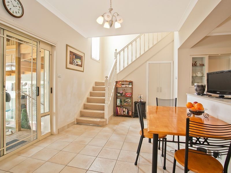 27 ARCHBALD AVENUE, Brighton-le-sands NSW 2216