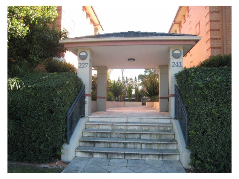 227 Princes Hwy, Kogarah NSW 2217