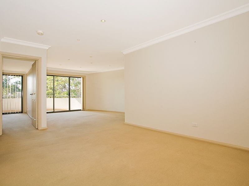 12/52 PRESIDENT AVENUE, Caringbah NSW 2229