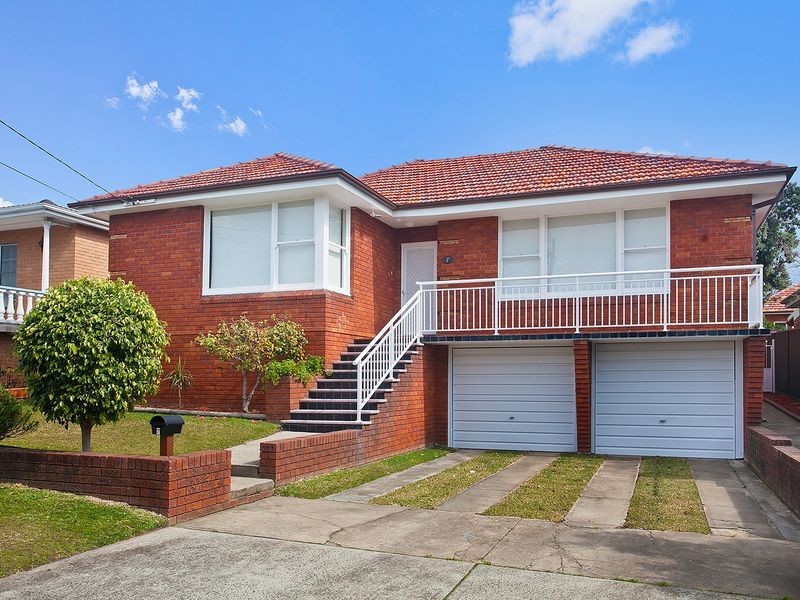 7 TRAYNOR AVENUE, Kogarah NSW 2217