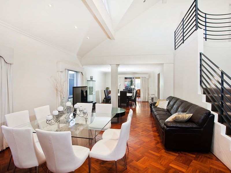 24 ROWLEY STREET, Brighton-le-sands NSW 2216