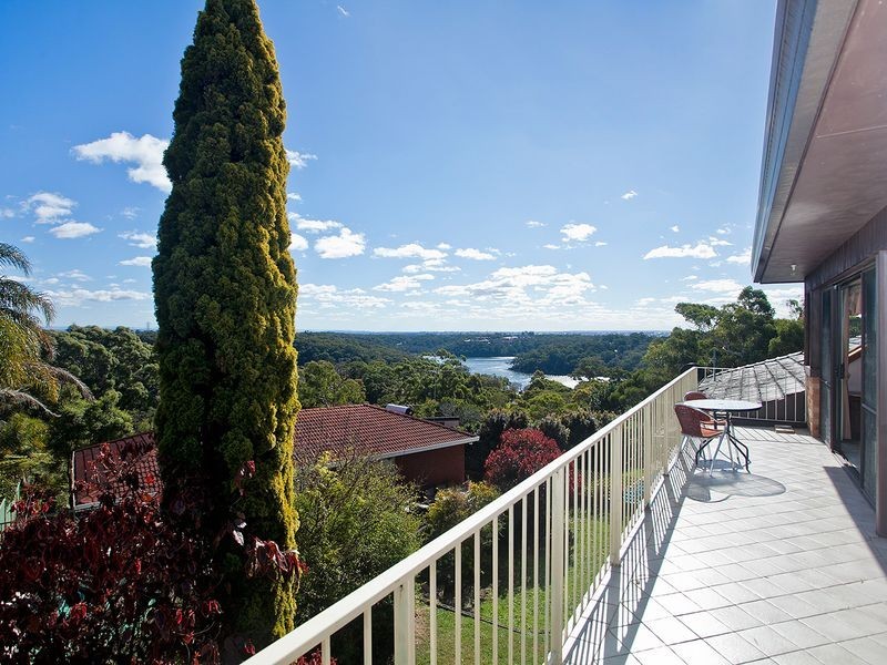 28 MAPLE STREET, Lugarno NSW 2210