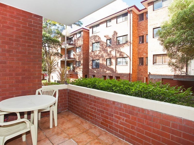 2/2 PRESIDENT AVENUE, Kogarah NSW 2217