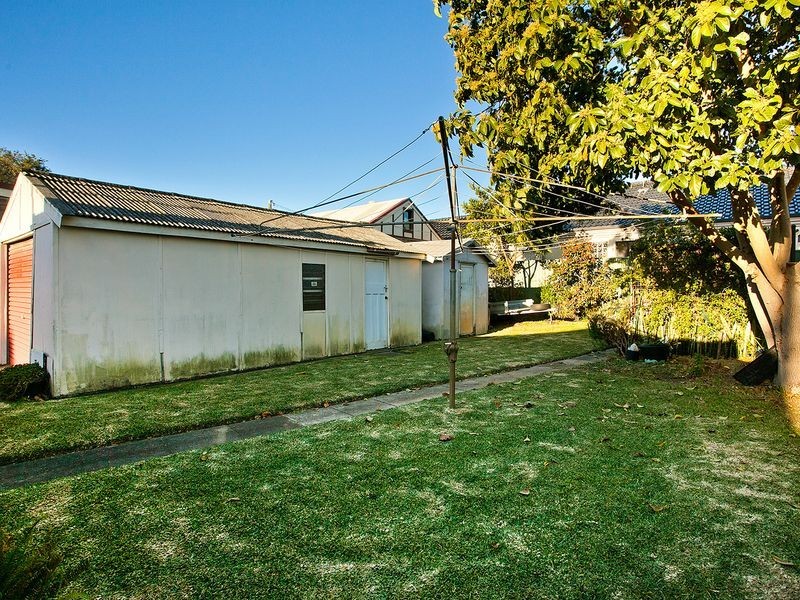 62 CRAWFORD ROAD, Brighton-le-sands NSW 2216