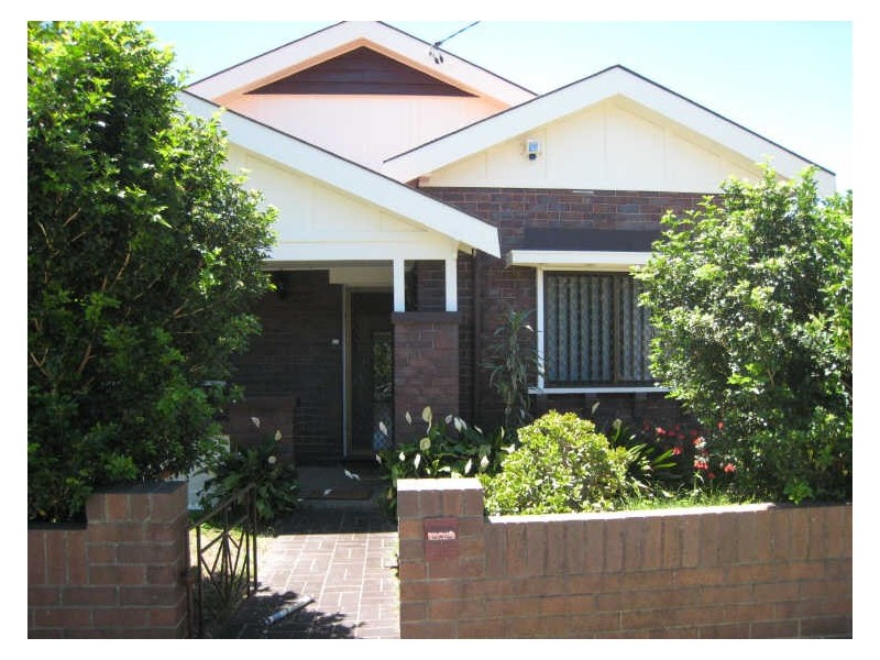 16 Banksia Avenue, Banksia NSW 2216