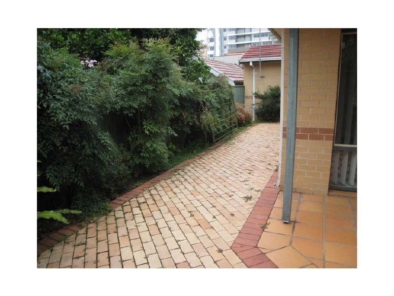 2 England Street, Brighton-le-sands NSW 2216