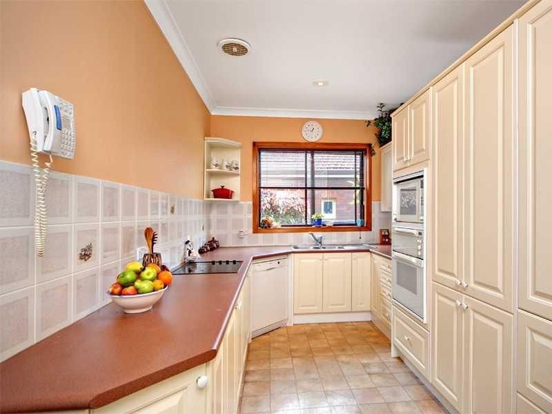 11 FRANCIS AVENUE, Brighton-le-sands NSW 2216